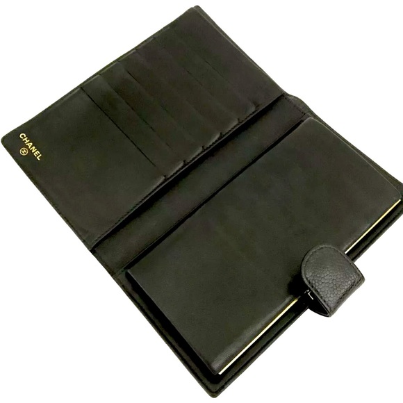 252 Chanel CC Logo Caviar Skin Long Bifold Wallet - Picture 3 of 9